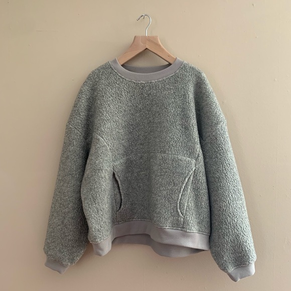 Madewell Sweaters - Madewell Sweater with front through pocket